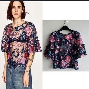 Zara Blue Pink Floral Embroidered Short Bell Sleeves Top Size M UK 10/12